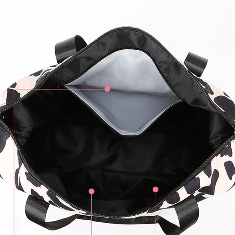 Cow Pattern Travel Bag Large Capacity Women's Bag Dry Wet Separation Leisure Fitness Luggage Bag Handbag Lightweight Storage Bag