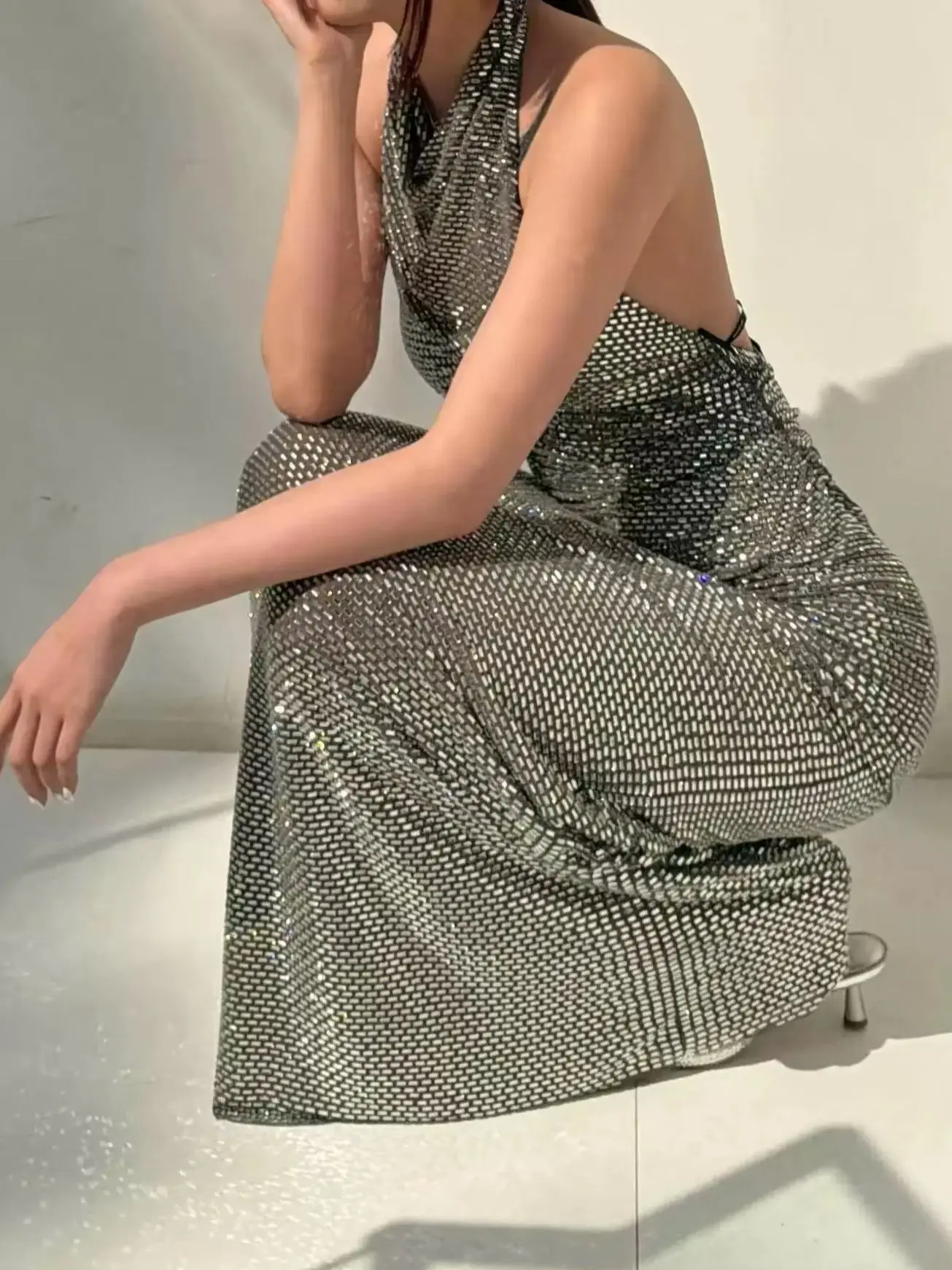 

Women Rhinestone Decoration Robe Halter O-Neck Backless Sleeveless High Waist Elegant Slim Maxi Dress
