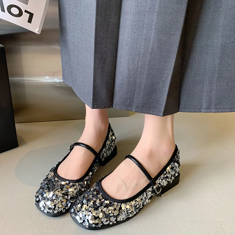 أحذية النساء الخريف الإناث الخف موديس الشقق الفم الضحلة الخريف الصيف جلد طبيعي 2024 فستان بريق جديد الجدة ماري يناير