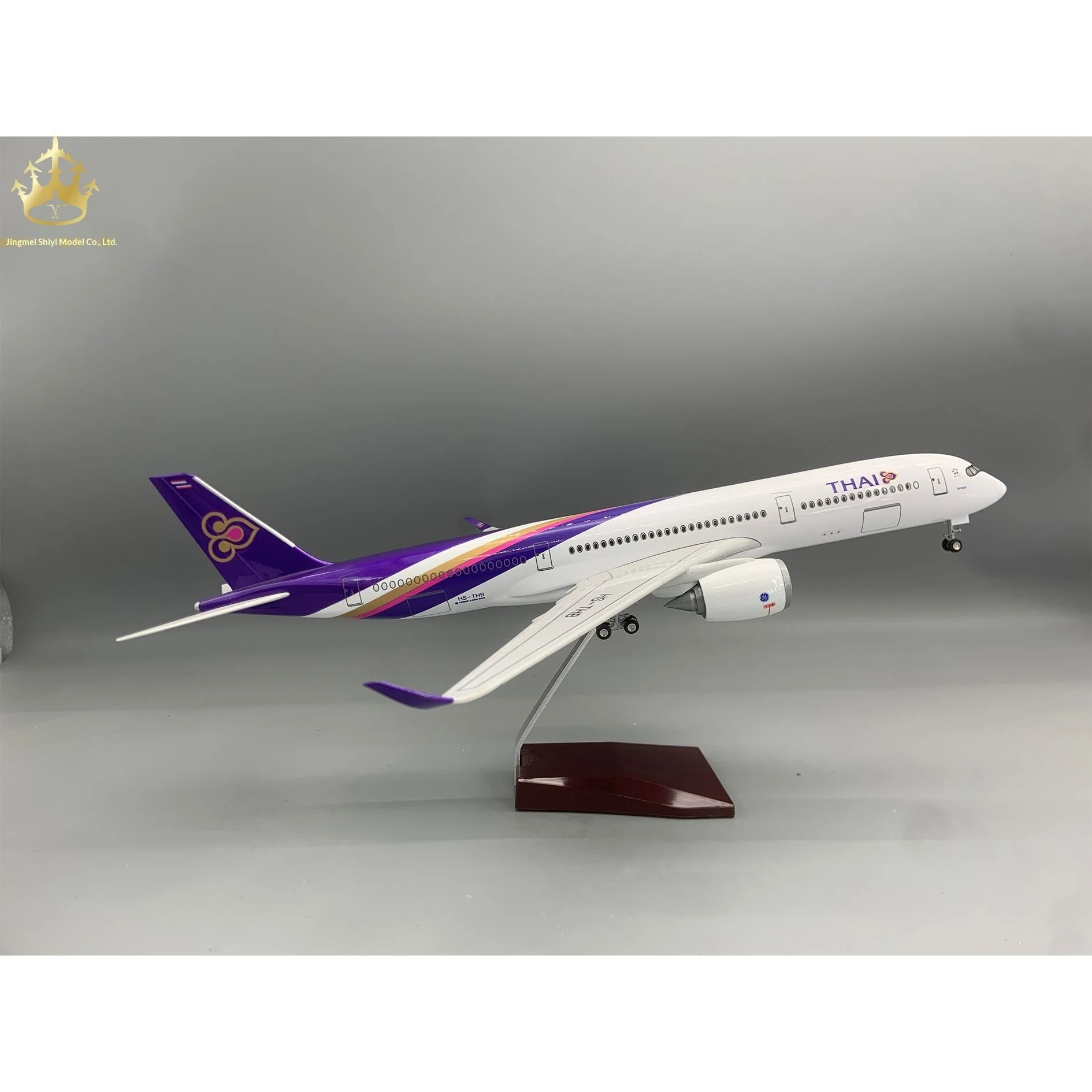 

Thai Airways A350 Model 1/142 Scale With Lights Rolling Wheels Diecast Aircraft Display Ornament Gift For Collectors
