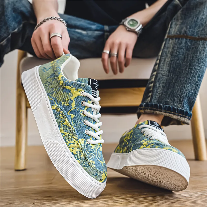 

2024 New casual canvas shoes men blue frayed sneakers male espadrilles breathable skateboard shoes vulcanized trainers man flats