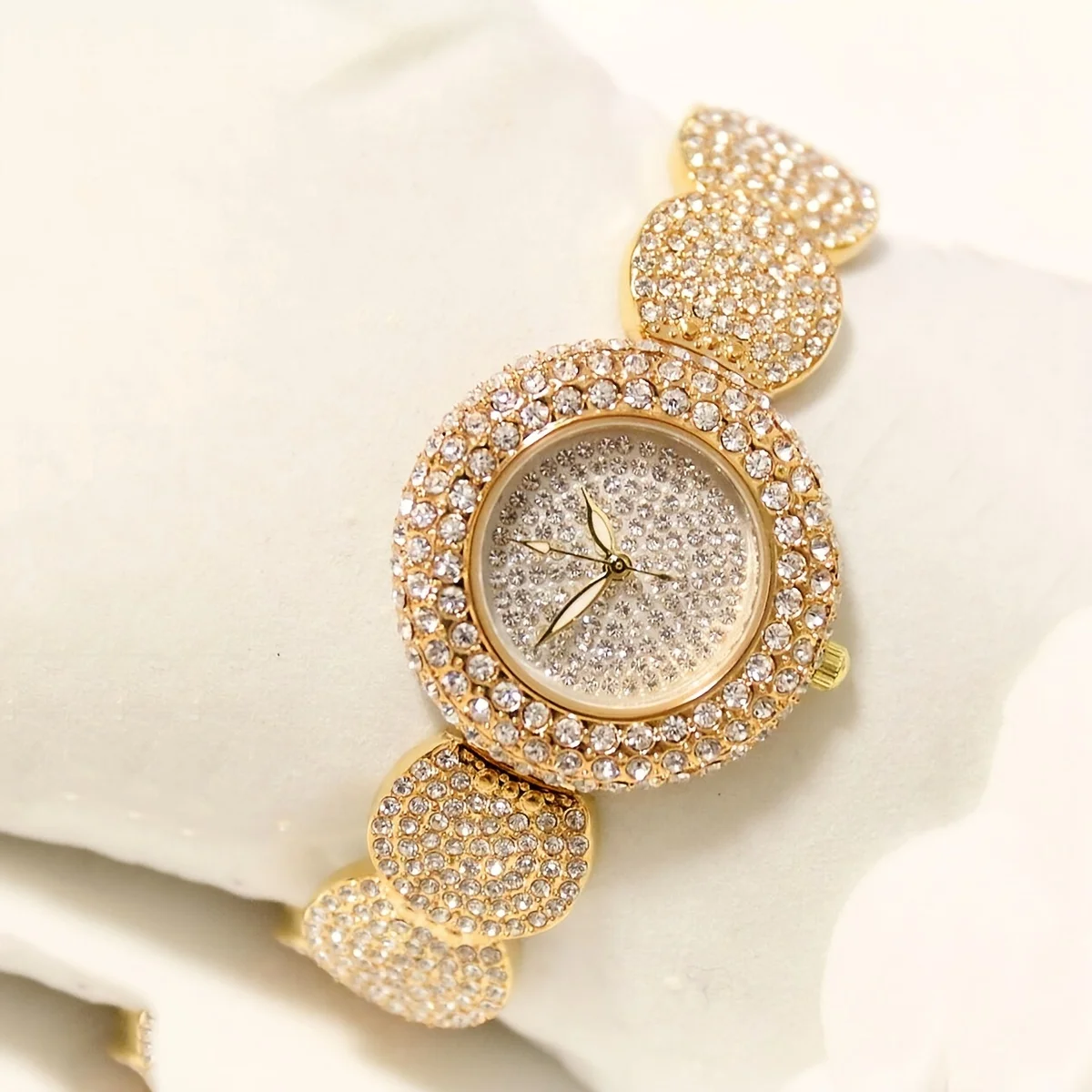 Women\'s Watch Luxury Rhinestone Quartz Bracelet Watch Sparkling Fashion Analog Party Dress Wrist Watch