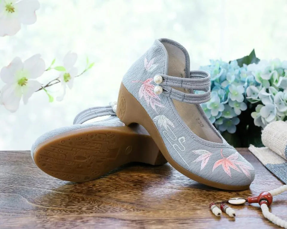 Women Ankle Button Strap Pumps Ethnic Embroidery Mary Jane Dress Shoes Mid Heel Cotton Fabric Espadrilles Vintage Sandals