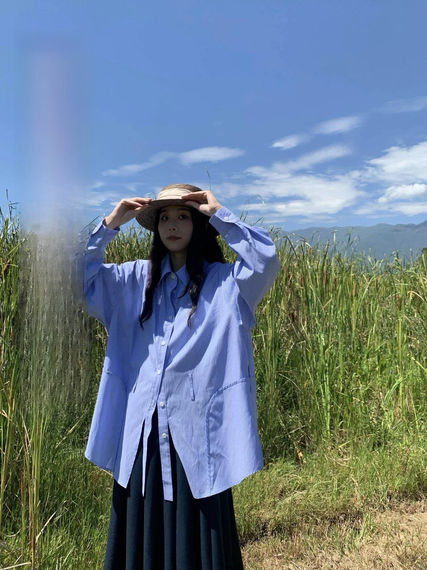 

Оригинальная женская рубашка Jinputi в синюю полоску, осенняя, повседневная, свободного кроя, с длинным рукавом, средней длины, для многослойных образов