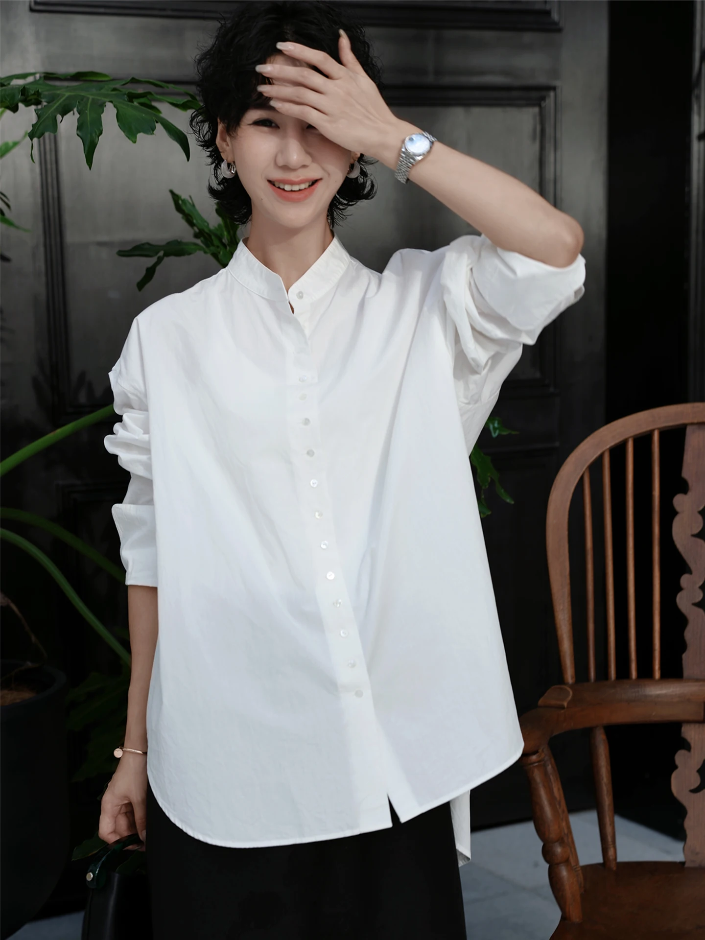 

Свободная белая рубашка с длинным рукавом из тонкого хлопка для женщин, весна-осень, новая модная модель, элегантная и высококачественная.