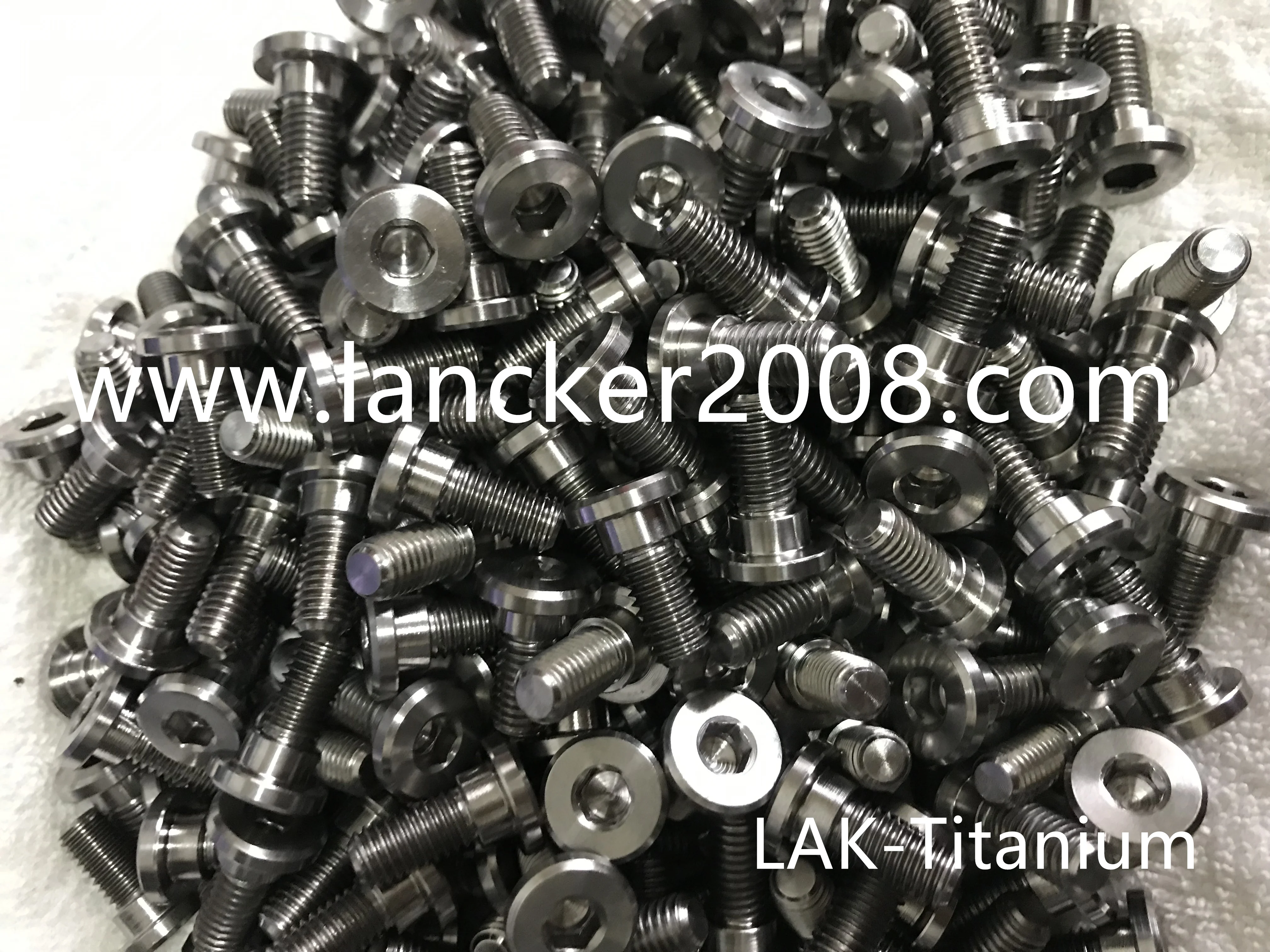 M3x5 6 8 10 12 14 16 18 20 LAK-التيتانيوم المقبس رقيقة غطاء رأس المسمار رئيس 0.9x5.5 Gr5