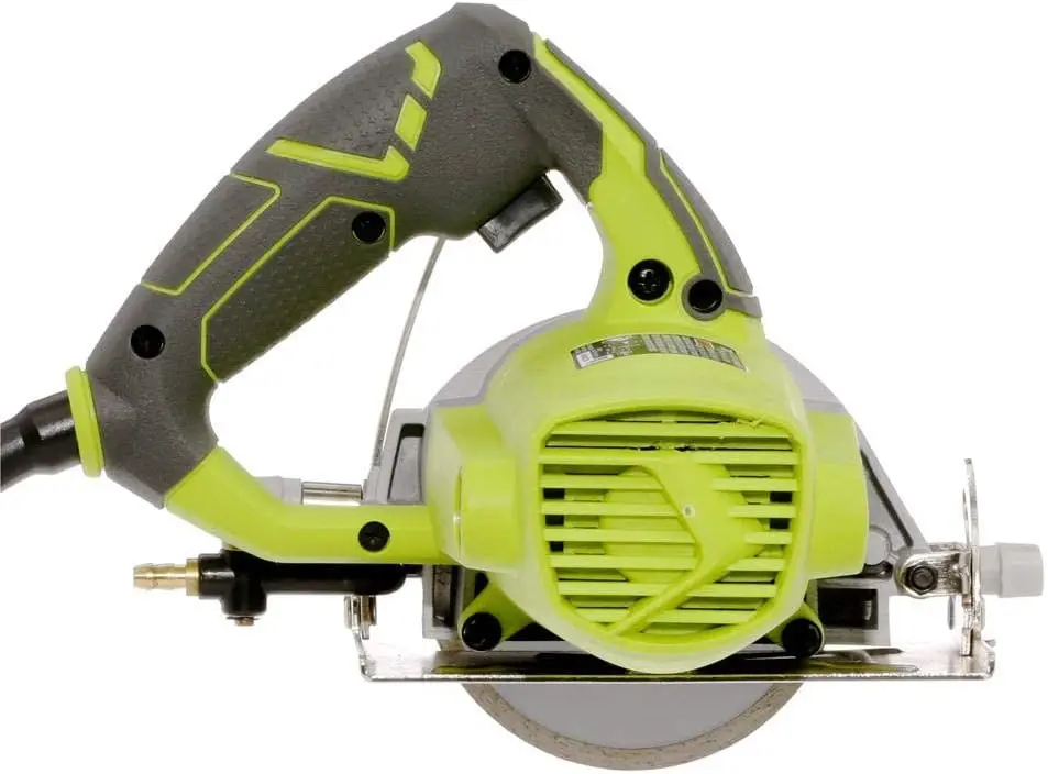 7-inch tegelzaag met waterstroomregeling en comfortabele handgreep voor efficiënt snijden