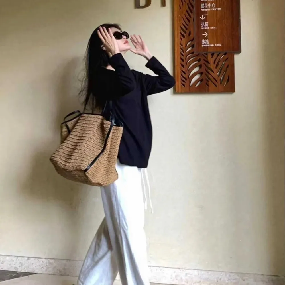 

Винтажная соломенная сумка-корзины ручной работы тканая ​ ​ Пляжная сумка в корейском стиле, соломенная большая сумка большой емкости ​ ​ Пляжные и летние прогулки ​ ​