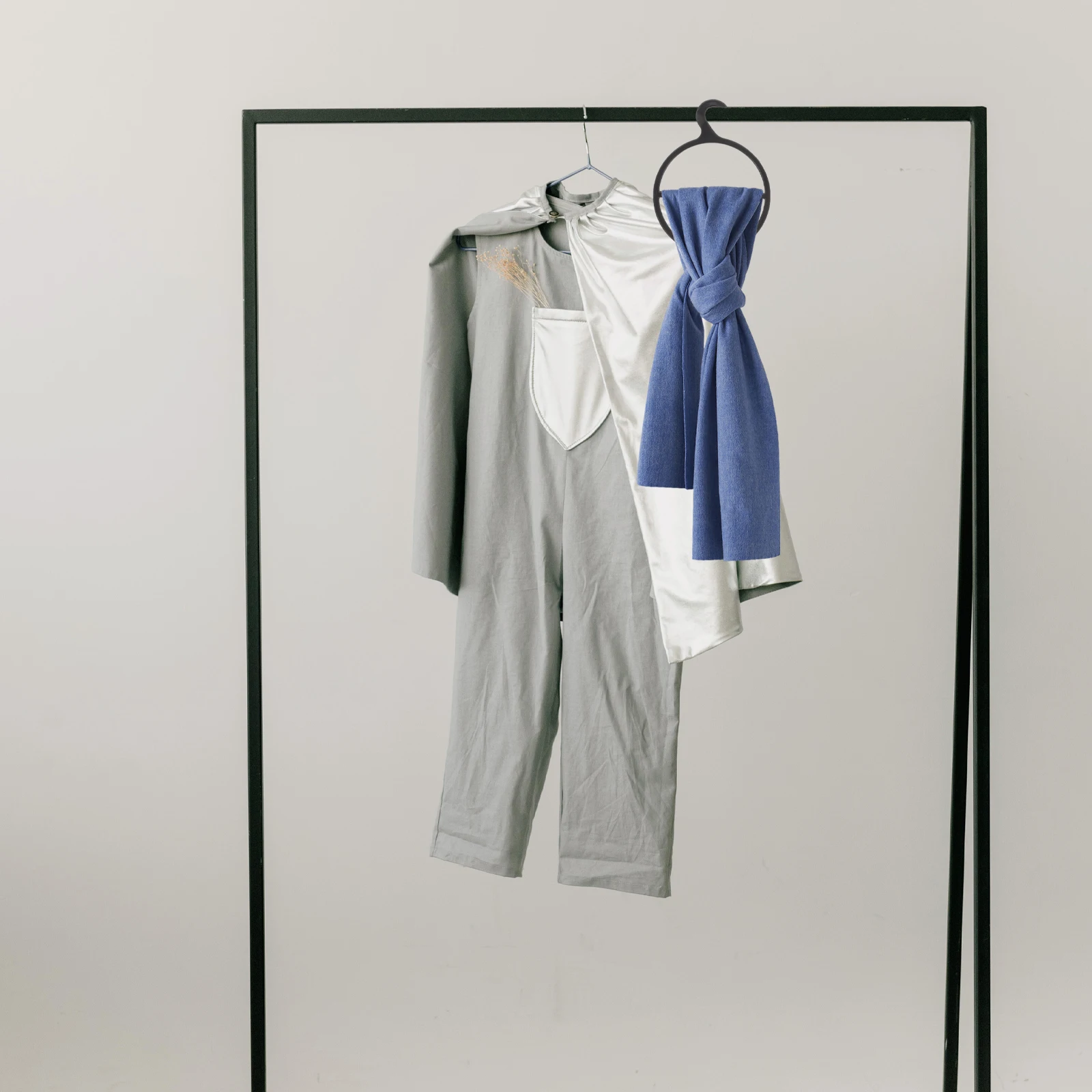 

10pcs Rotating Hanger Plastic Scarf Rack Display St Closet ganizer Scarf Display Space Saving Storage Solution