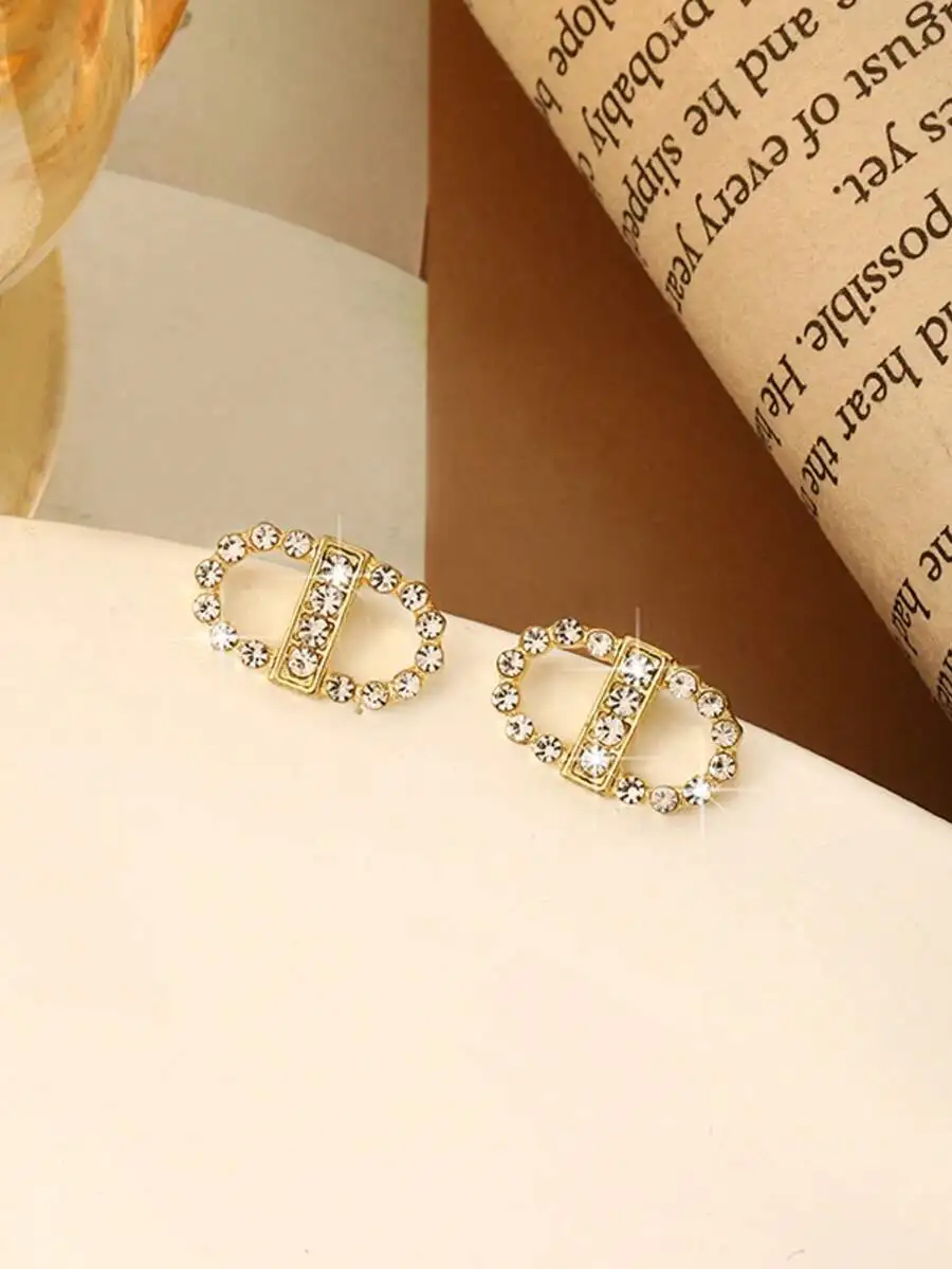 

Elegant Crystal Stud Earrings For Women Geometric Design