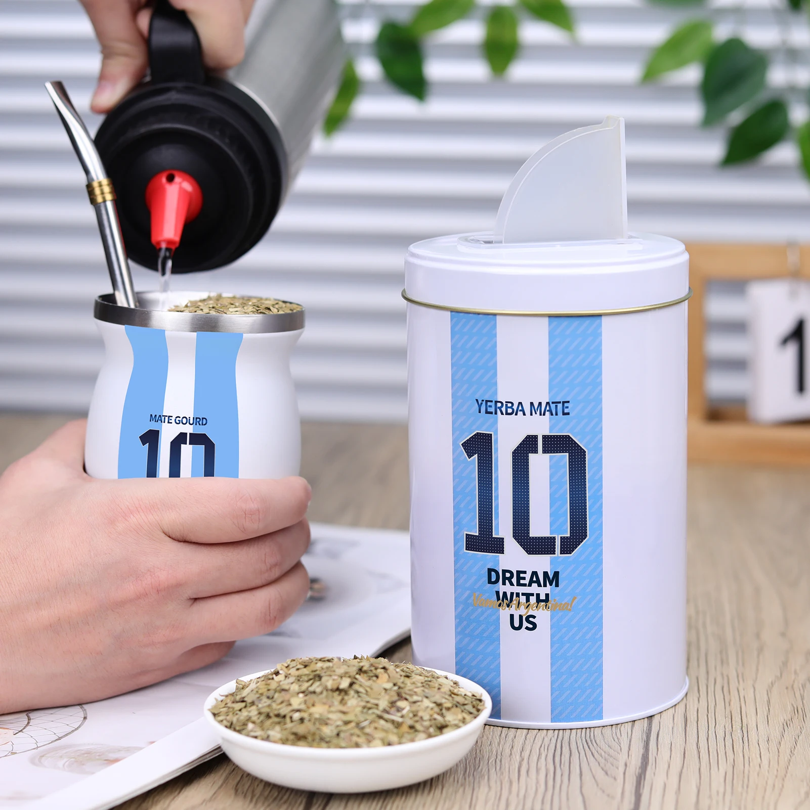 Cuopru Argentina Captain No.10 Yerbero, Yerba Mate Container with Spout - Pouring Lid Easy Filling Mate Yerbero