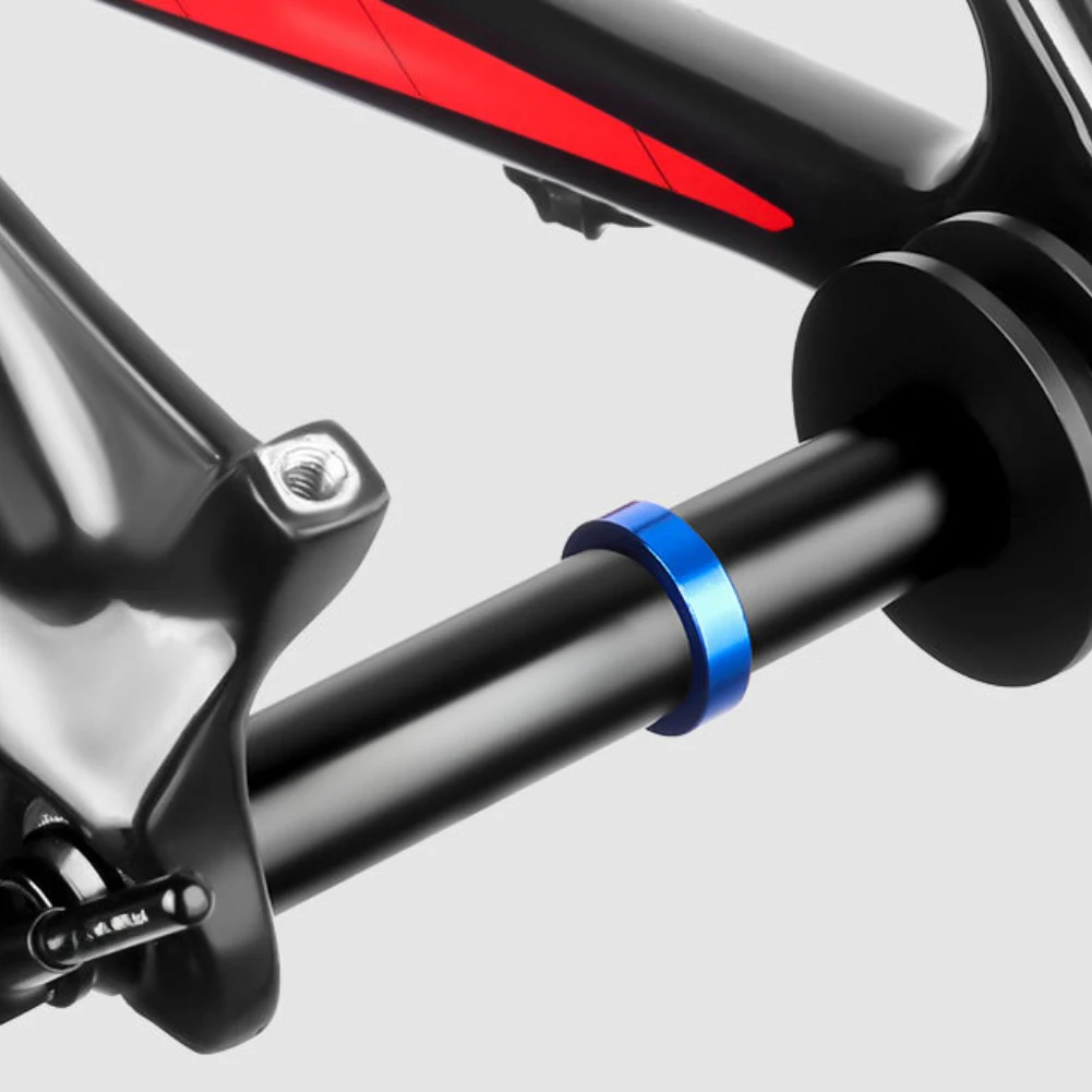 

Фиксатор велосипедной цепи для обслуживания заднего колеса. Подходит для шоссейных и горных велосипедов с сквозной осью 12 мм.