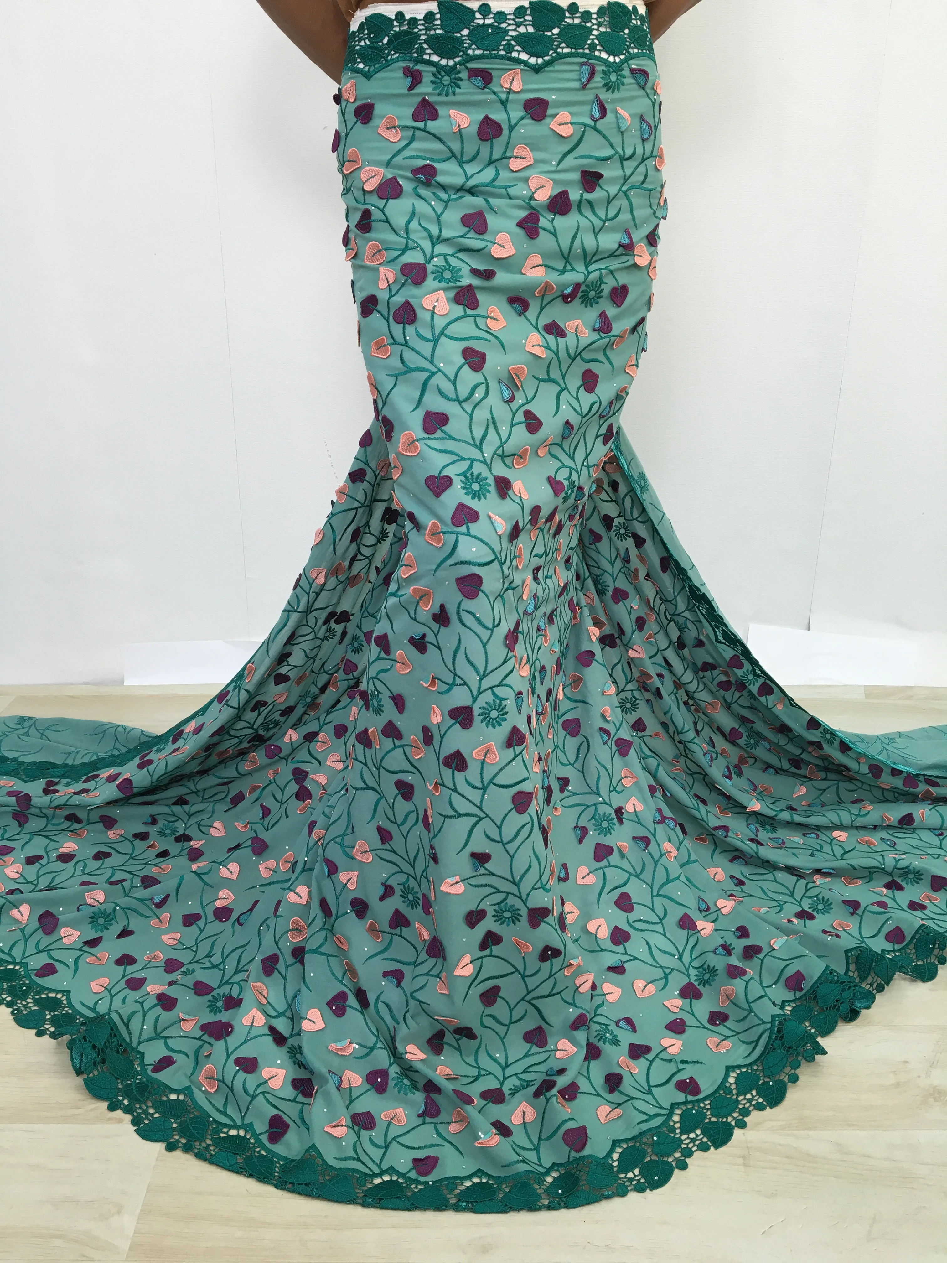 Nigerian Embroidery Cotton Lace Fabric High Quality 3D Flower Embroidered 2026 African Swiss Voile Lace Fabric for Women Dress view 2