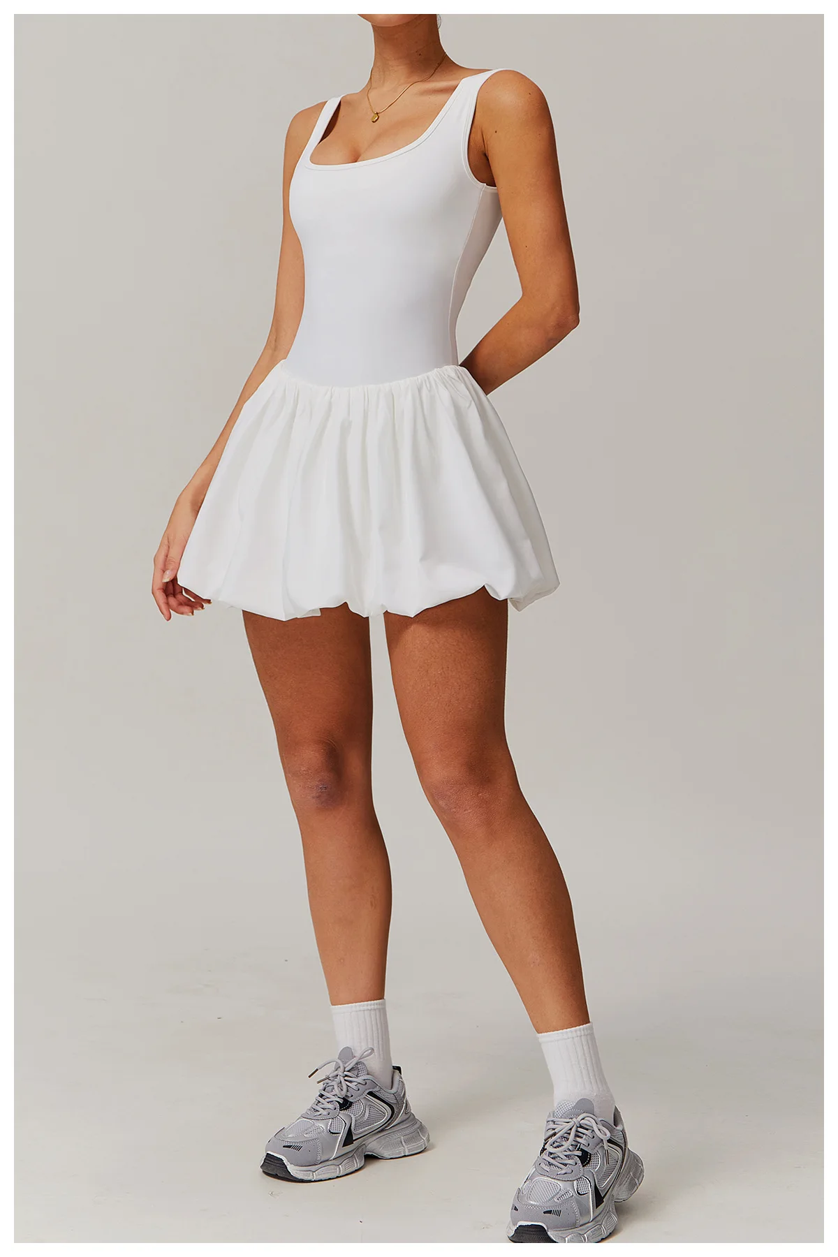 Naked fake two-piece sports dresswomen's antiglarebaseoutdoorrunningfitnesstennisyogadresssimple solid colorclassic and timeless