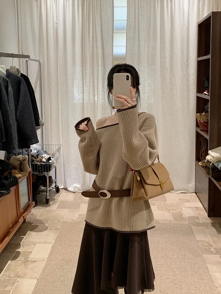 

Korean Sle Khaki oulder Bared Women's Sweater Winter Full Wool Gentle Slimming Small Flavor Slant oulder Top