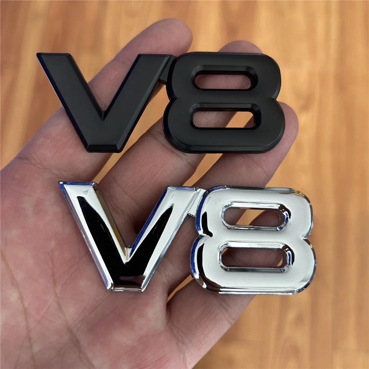 Auto Metal Alloy 3D V8 Logo Engine Displacement Trunk Rear Car Badge Decal Chrome V8 Side Wing Emblem Sticker Car Styling