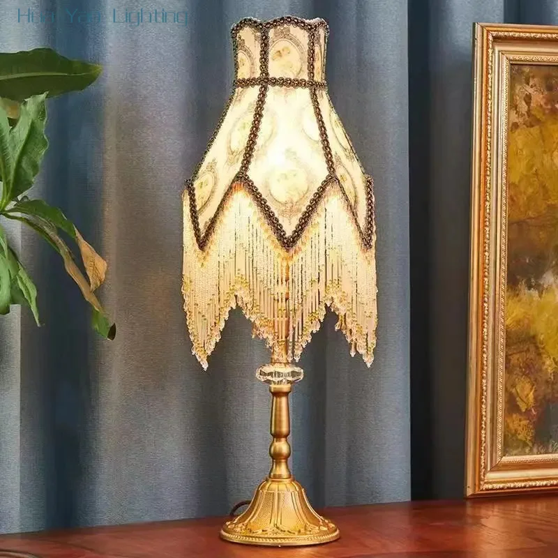 

French Tassels Table Lamp American Retro Living Room Bedroom Villa European Pastoral Creative Desk Light