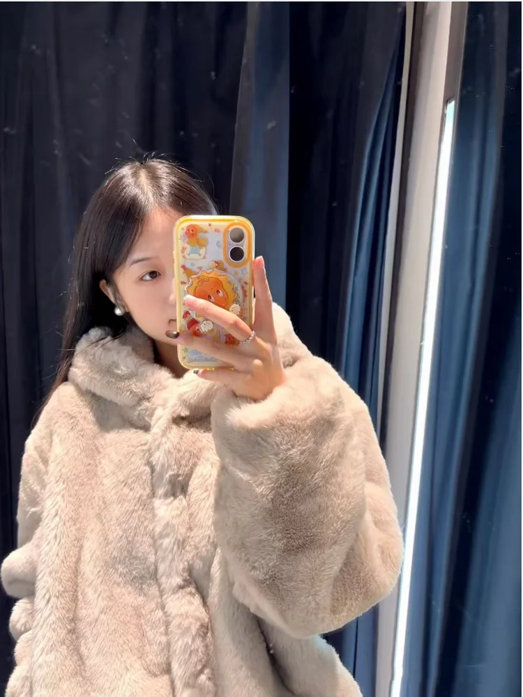 شتاء جديد وصول المرأة طويلة Sve مقنعين Thiened الفراء الاصطناعي Jaet ort عارضة Sle البوليستر الألياف معطف دافئ