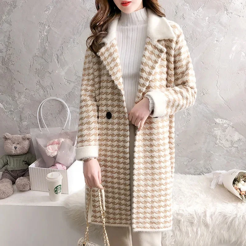 2023 New Autumn and Winter Horn Button Woolen Coat Women\'s Plaid Thickened Hooded Woolen Coat Mid-Length Over-the-knee All-match