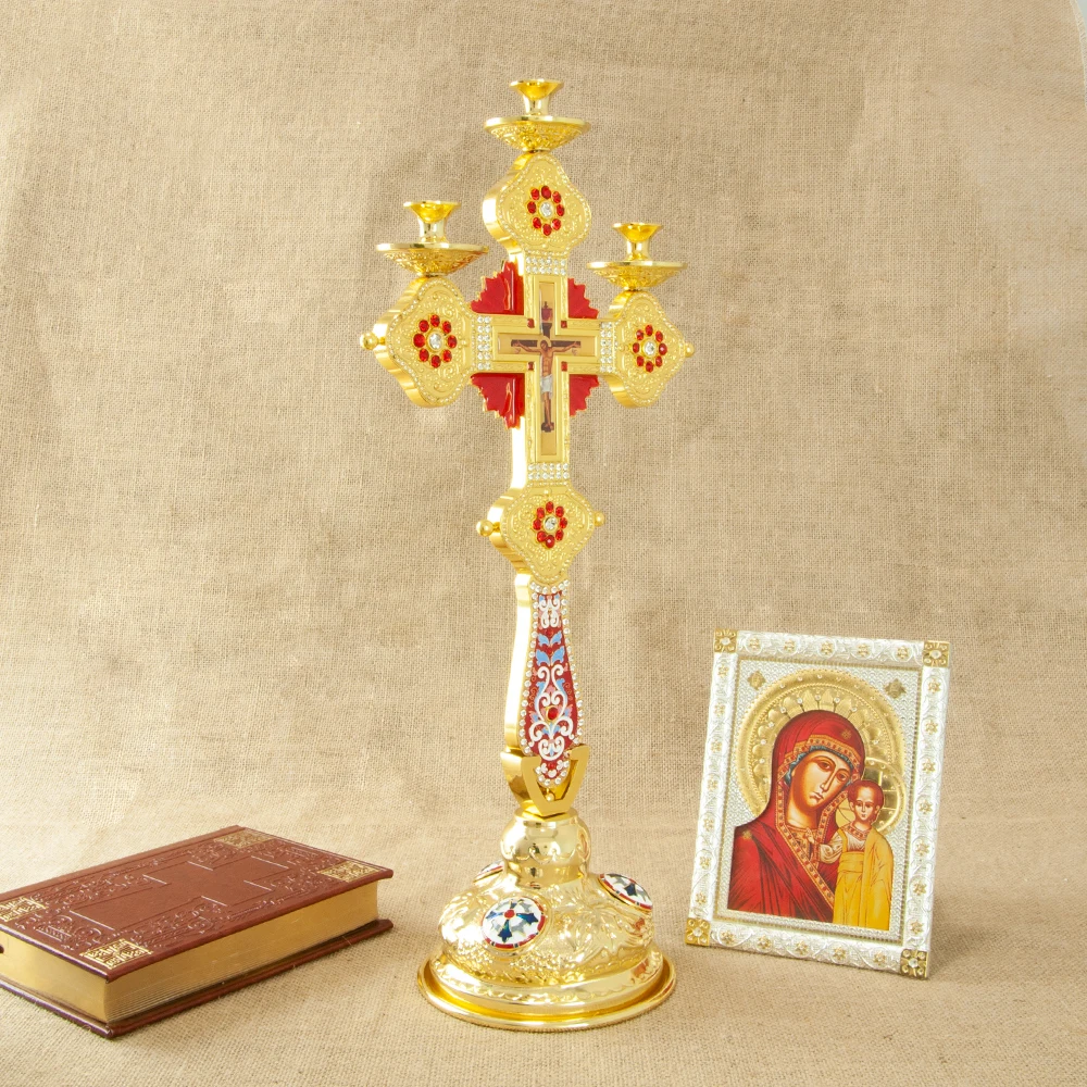 HTISOK Orthodoxer Kreuz-Kerzenhalter, Jesus-Kruzifix mit roter Emaille, vergoldeter Kreuz-Kerzenhalter für Kirchenandacht und Familiengebet – Detail 3