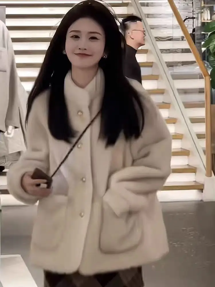 

Autumn Winter New French Beige Single Breasted Short Cardigan Jacket Women Long Sleeve Vacation Thick Warm Mink Coat Simplicity
