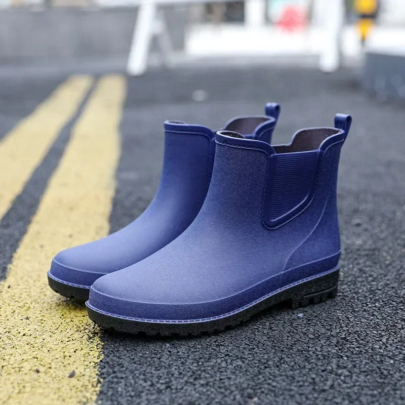 2024 Black short water shoes men's rain boots fashion wear-resistant non-slip rain boots kitchen work fishing car wash shoes