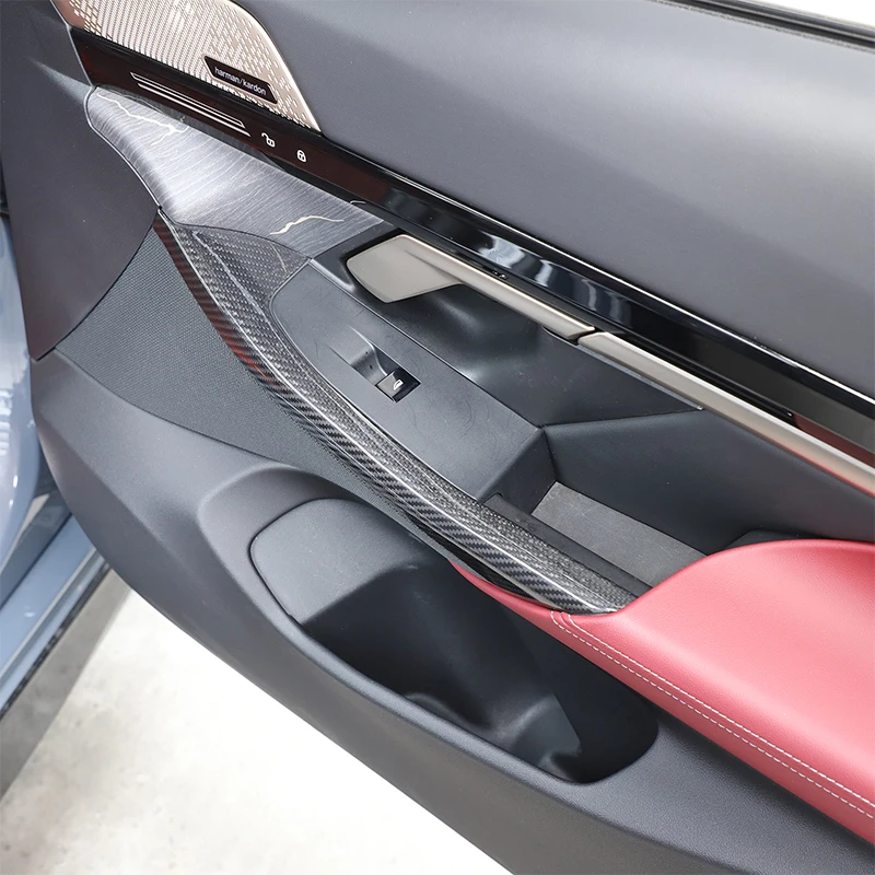 لسيارات BMW 5 Series G60 2024-2025 + ألياف الكربون الحقيقية تصفيف السيارة الزجاج رفع الإطار الخارجي لوحة ملصق الملحقات الداخلية