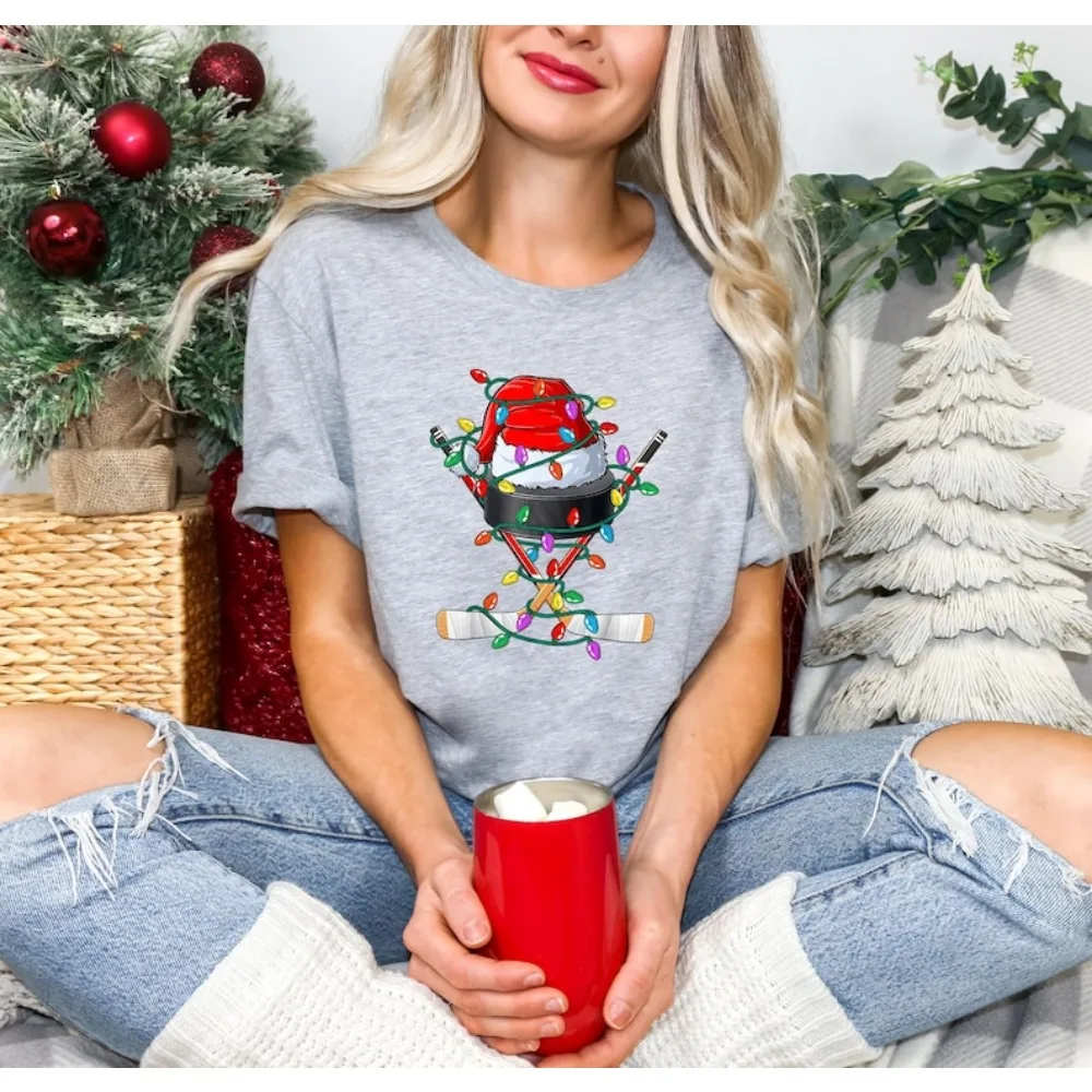 Santa Hockey Christmas T-Shirt Xmas Hockey Player Gift Casual Fashion Loose Winter Style Long Sleeve Hip Hop Pullover