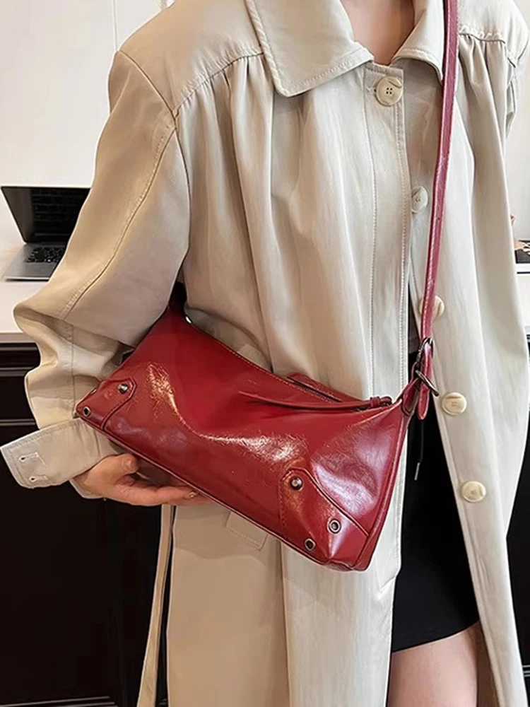 bolsa-vermelha-francesa-de-couro-brilhante-bolsa-de-axila-quadrada-feminina-2025-novo-verao-casamento-noiva-bolsa-crossbody-bolsa-de-ombro-elegante