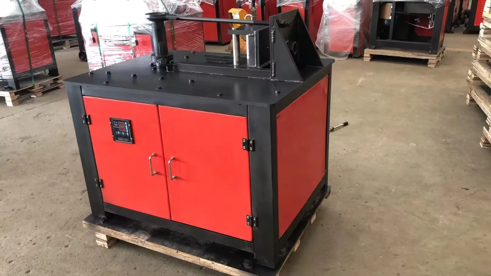 CNC Platform Square Tube Round Tube Electric Grip Bending Machine Stainless Steel Pipe Bending Machine