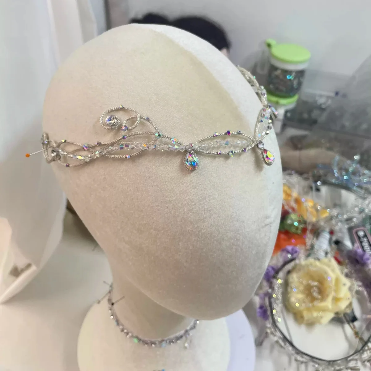 coiffe-de-danseuse-de-ballet-avec-chaine-de-tete-ideale-pour-la-coiffe-de-poupee-fee-cupidon