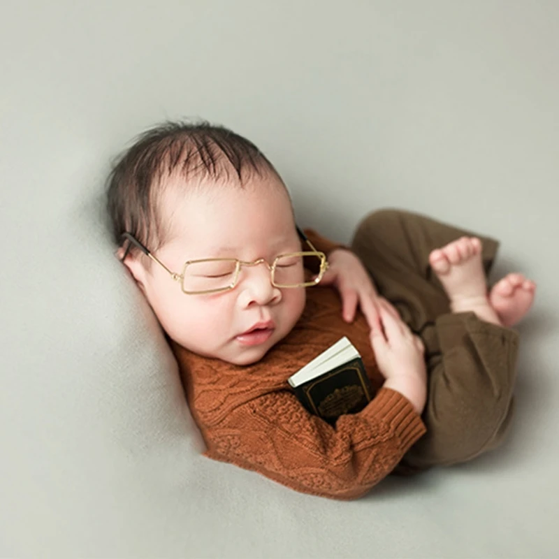 4 Pcs Retro Mini Books Newborn Photography Props Decorations Infant Photo Shooting Assisted Baby Accessories