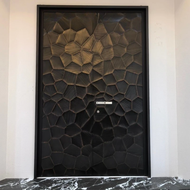 

Armored cast aluminum door, all-aluminum system, residential entrance door, villa double-opening fine-carved cast aluminum door