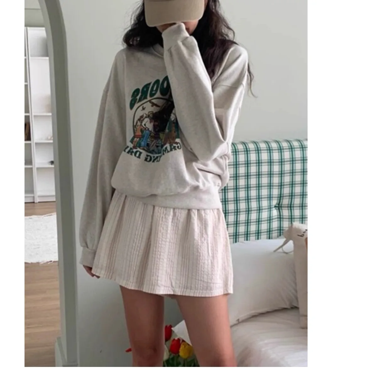 سترة نسائية جديدة للخريف على الطراز الكوري برقبة دائرية وتصميم شخصية حرفية متعددة الاستخدامات فضفاضة بأكمام طويلة للنساء