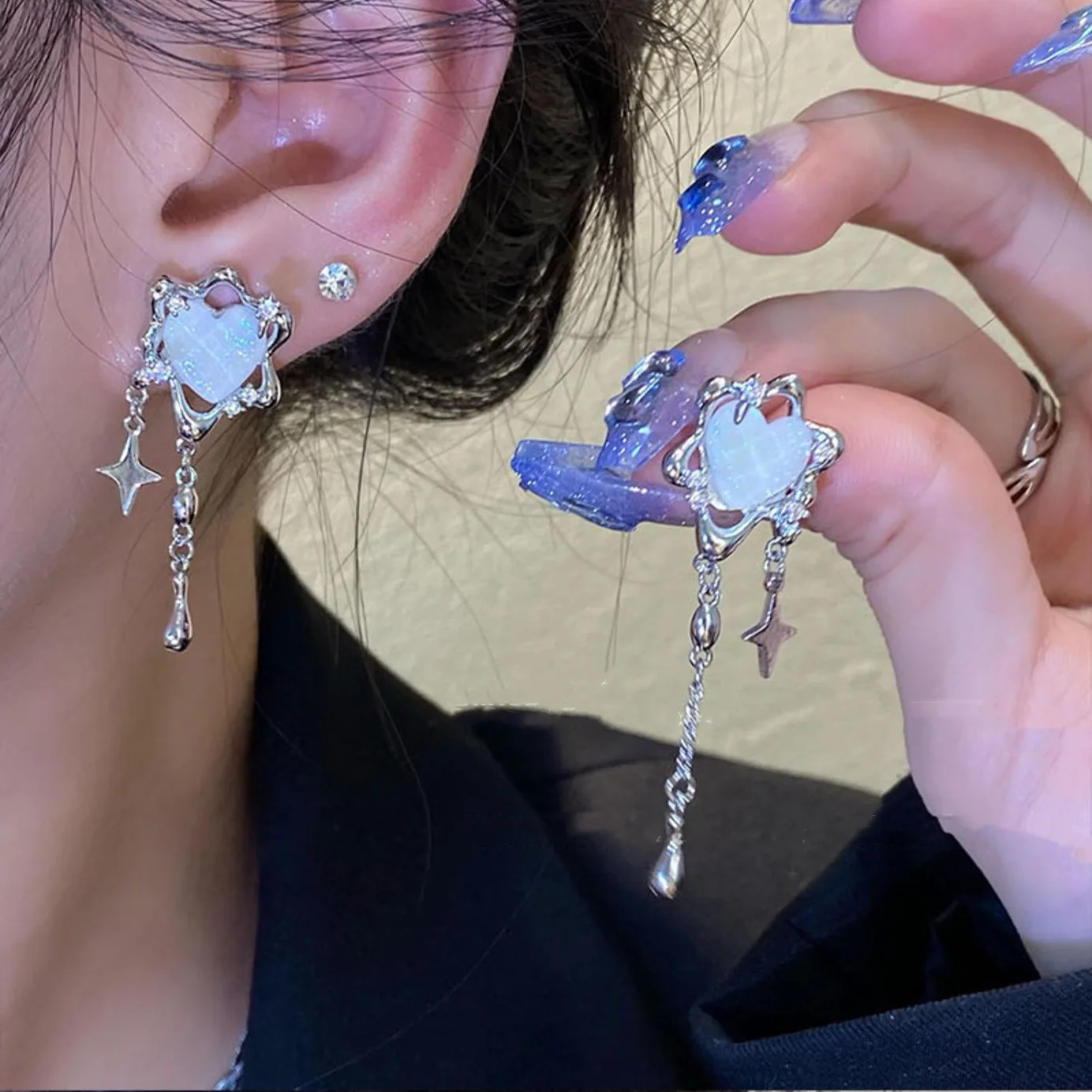 Sweet Cool Wind Love Tassel Star Earrings Women Design Senior Sense of Fashion Personality Earring Party Jewelry Gifts 2024 New