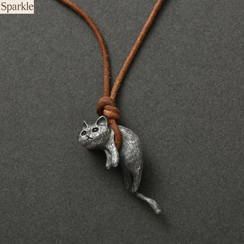 

Creative Cat Pendant Necklace Cute Animal Design Leather Rope Chain Unisex Couple Neck Jewelry Ideal Charm Gift for Cat Lovers