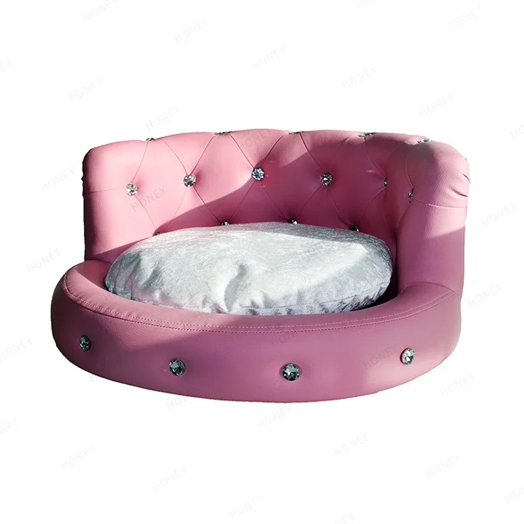 2022 Factory Custom OEM Diamond Luxury Leather Pet Dog Bed Sofa Large Wood Pet Cat Sleeping Bed Round Rattan Pet Bed Sofa