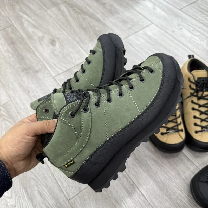 

Zhongbang Outdoor Lightweight Hiking Shoes Autumn and Winter Warm Walking Shoes Men's Non-slip and Wear-resistant Sports Shoes