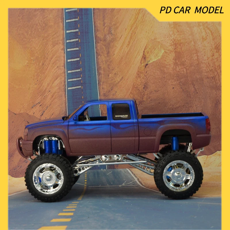 Out-of print old car: JL Full Throttle Rock Rigs Foose CHEVY SILVERADO,1:20 Diecast