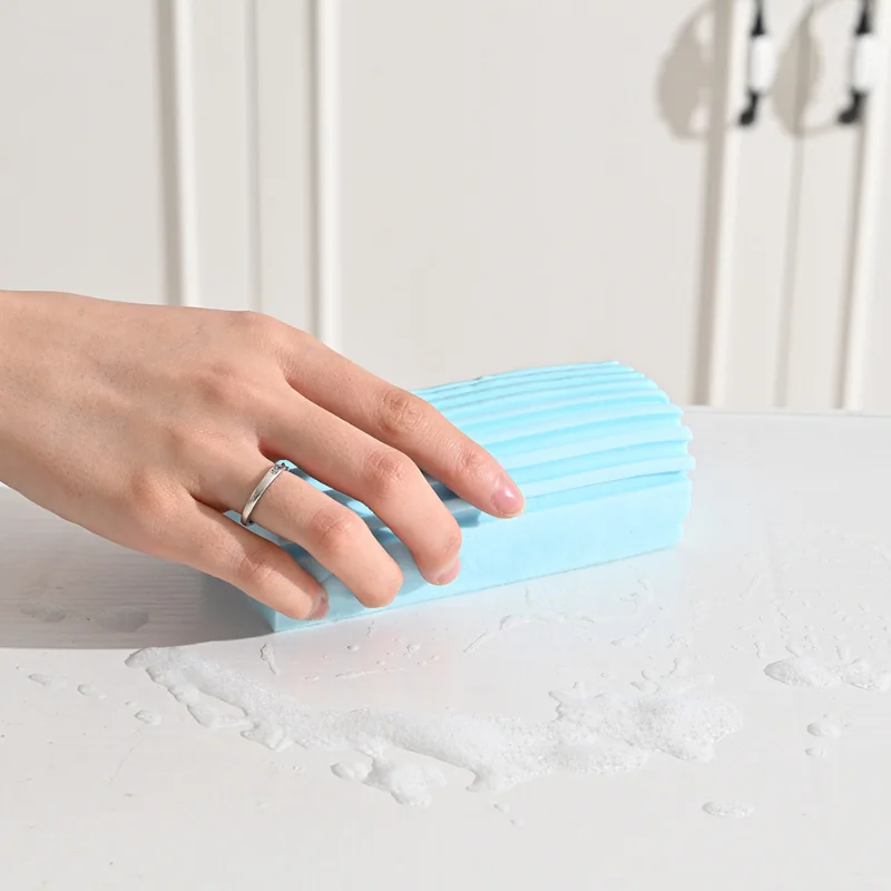 Portable Cleaning Brush Duster Cleaning Supplies for Cleaning Blinds Glass Baseboards Vents Railings Mirrors Window Cleaner