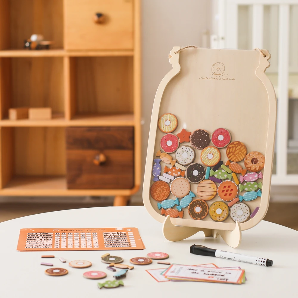 Giocattoli Montessori per bambini Barattolo di ricompensa in legno per bambini Accessori educativi personalizzati Bottiglia di registrazione di ricompensa Stella Ciambella Fette di giocattoli