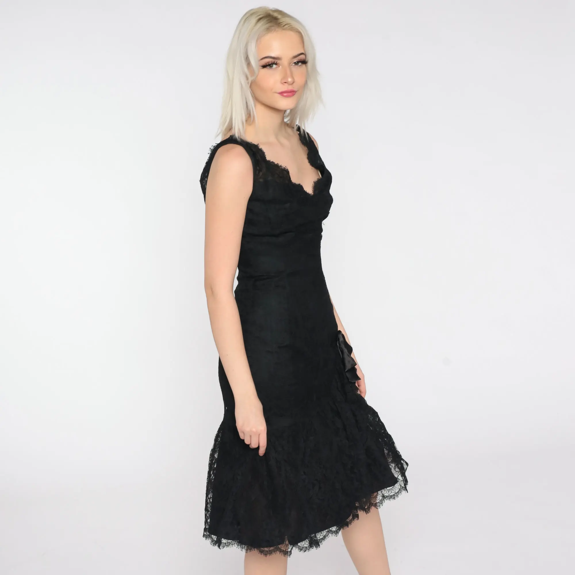 Vkiss 2022 Nova Sereia Little Black Lace Vestido de Festa Sexy Sem Mangas Equipada Bainha Formal Do Vintage Vestidos De Fiesta فساتين حفلات