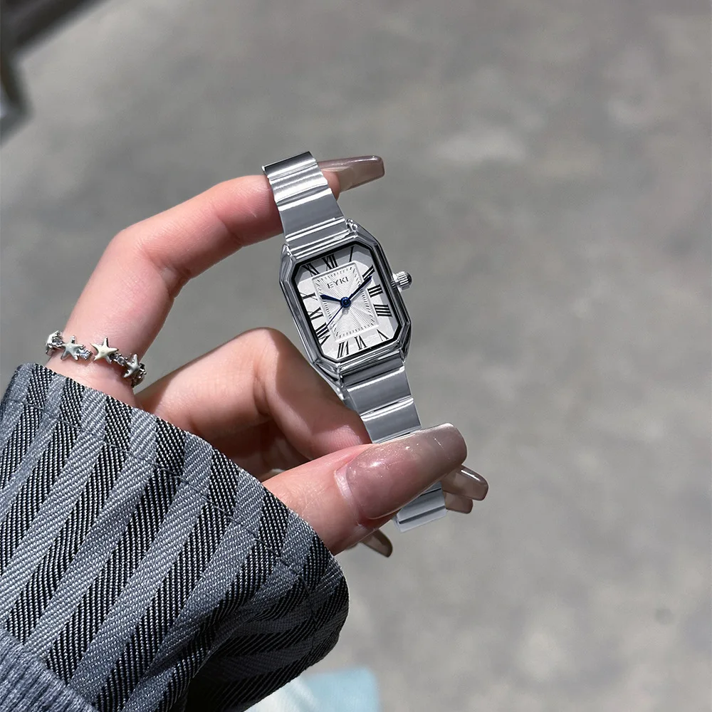 Nieuw licht luxe retro rechthoekig stalen bandhorloge met stalen band voor dames, eenvoudig temperament, koppelhorloge, luxe horloge van hoge kwaliteit