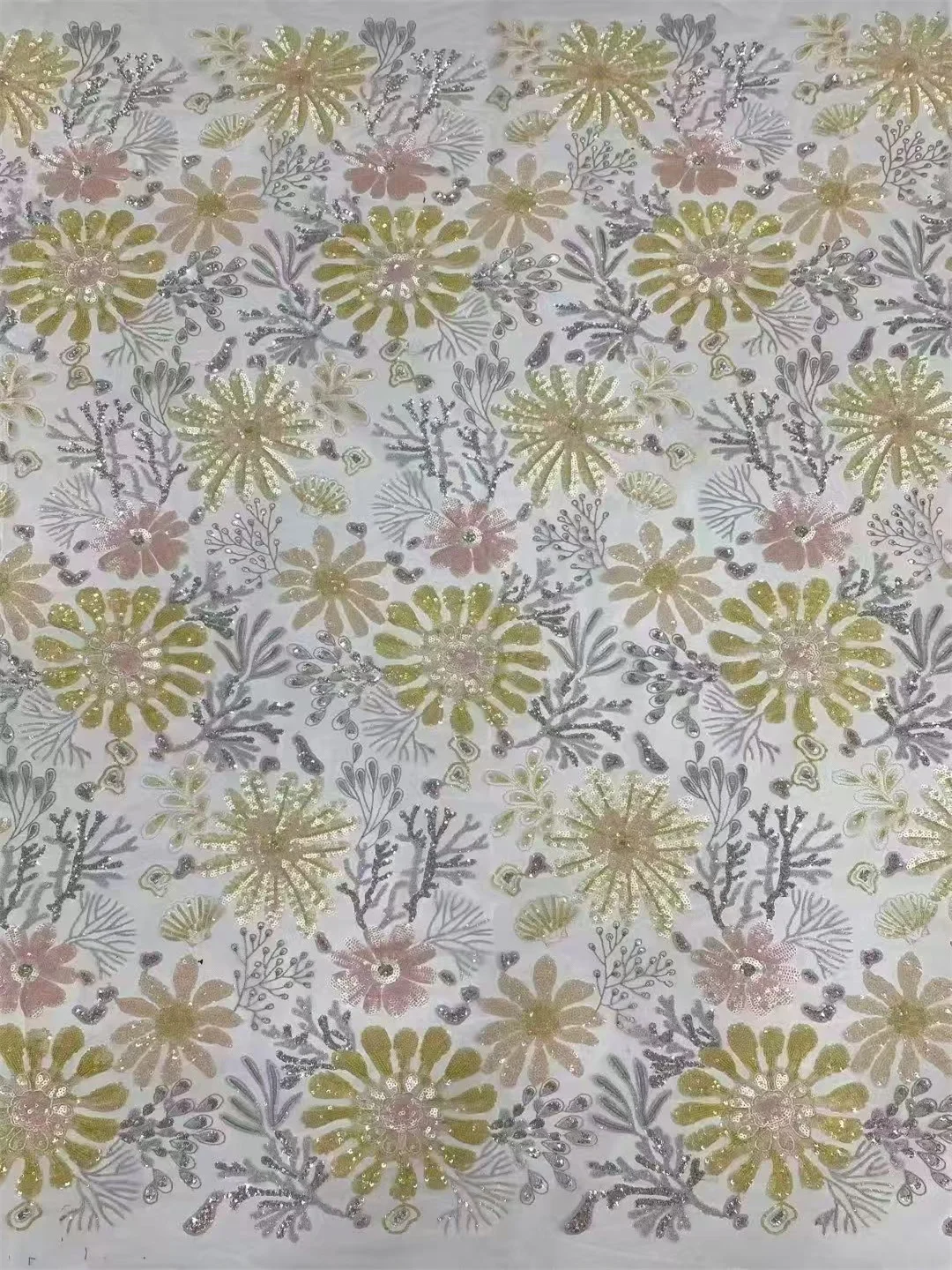 Colori 3D di lusso Tessuto di pizzo netto con ricamo floreale Tessuto di pizzo nigeriano con paillettes di alta qualità per tessuto da ballo per abiti da festa