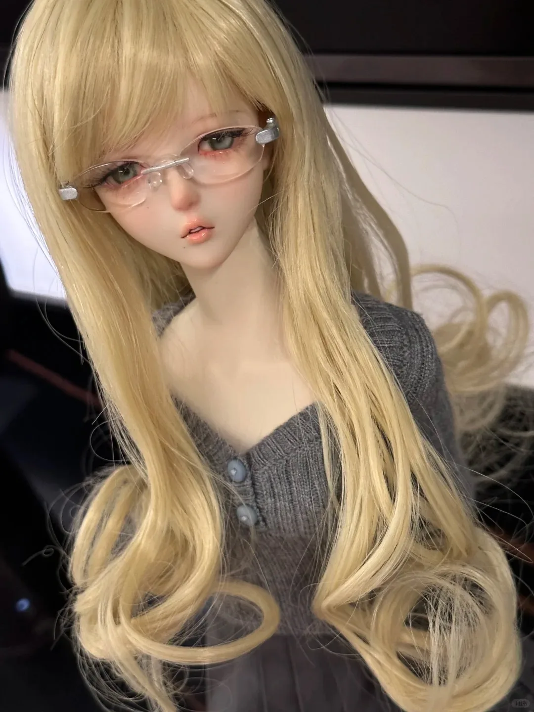 Neues Modell SD BJD 1/4 Philia + Yaotiaoti Mädchenpuppe mit beweglichen Gelenken, humanoides Puppenspielzeug aus Harz, sofort lieferbar, mit Make-up