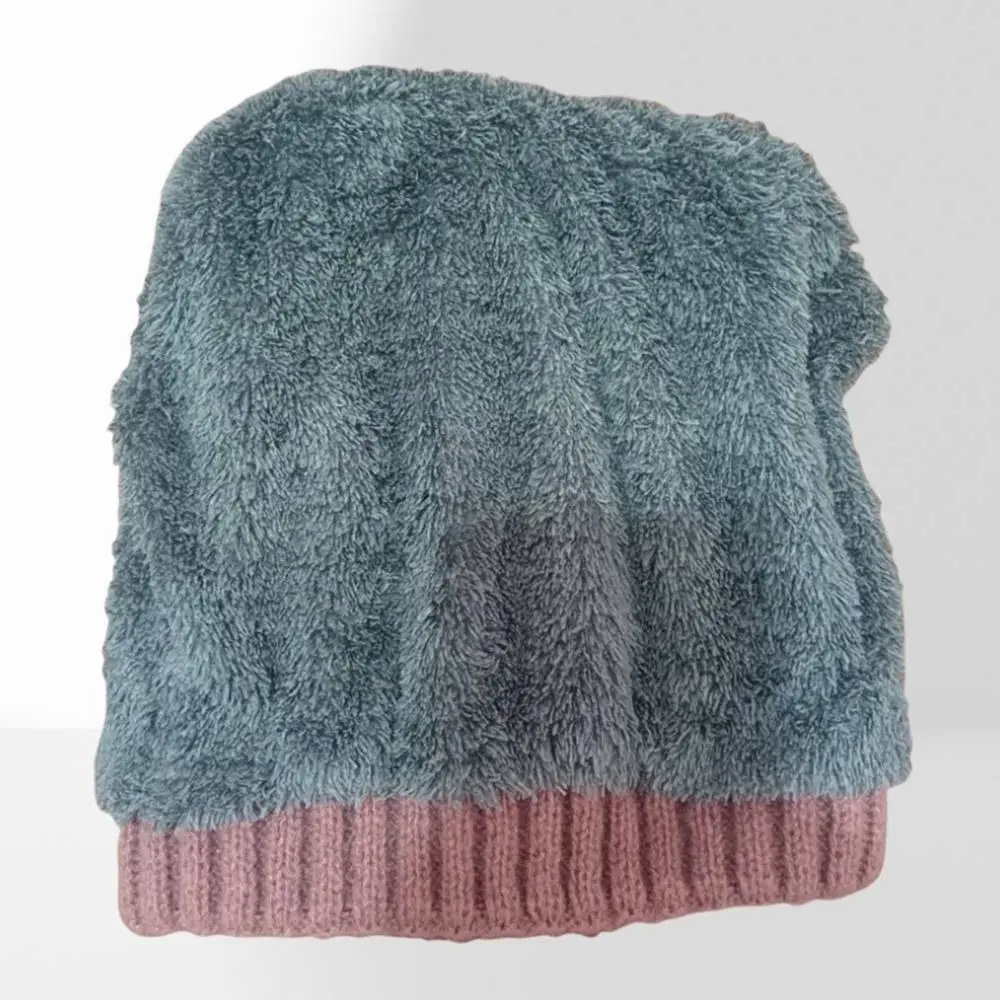 Рисунок 5 - Модная ветрозащитная шапка для мамы среднего возраста