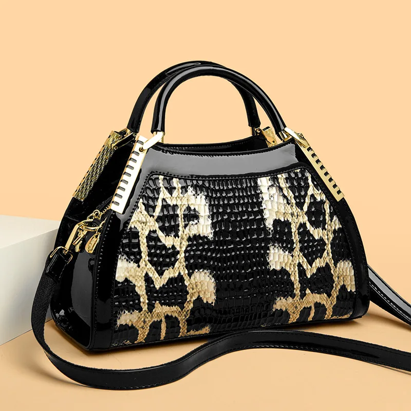 

Crocodile Pattern High-end and Atmospheric Women's Bag 2024 New Business Fashion Handheld One Shoulder Crossbody Bag