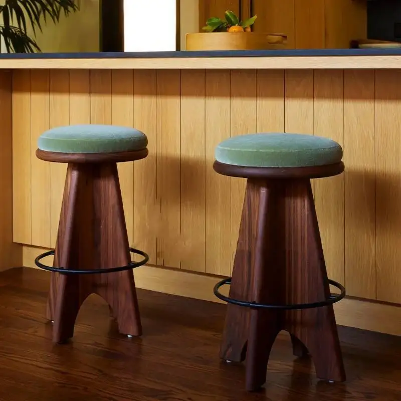 

Постмодернистские обеденные барные стулья Уход за кожей Витрина отеля Вилла Ресторан Итальянские барные стулья Современный китайский табурет Уникальная мебель
