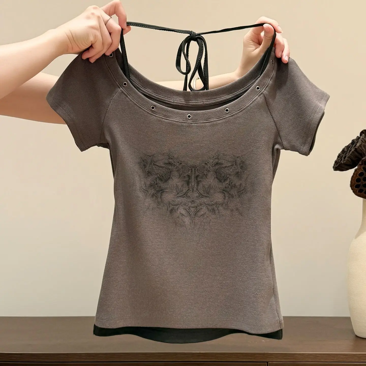 Summer Women's New Sexy Fitted Slimming Printed Spliced Inner and Outer Worn Halter Neck Short Sleeve T-Shirt