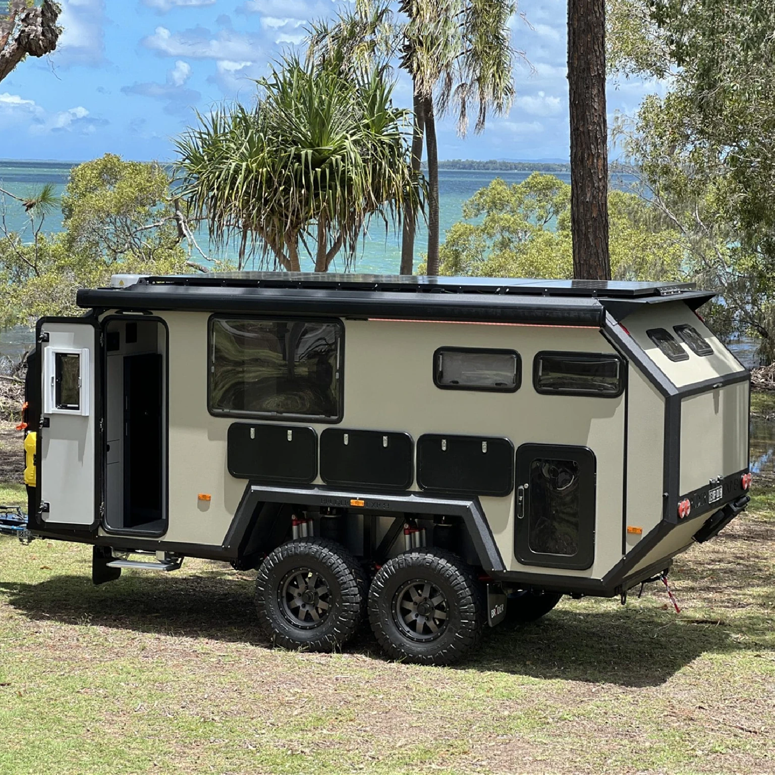 Customized Australian Standard Luxury Dual Folding Camper Trailer Off Road Travel Tent for Camping on Sale